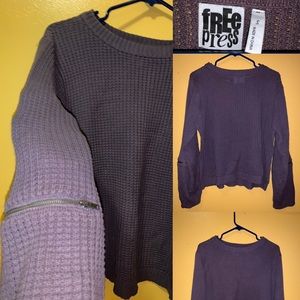 Grunge zipper sleeve grey sweater